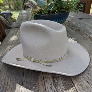 Felt Cowboy Hat Sz 7-1/4  Never worn